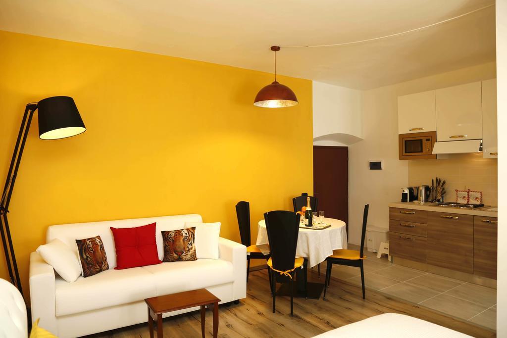 Residence Sugrac Valpicetto Luaran gambar