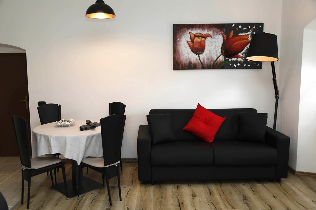 Residence Sugrac Valpicetto Luaran gambar