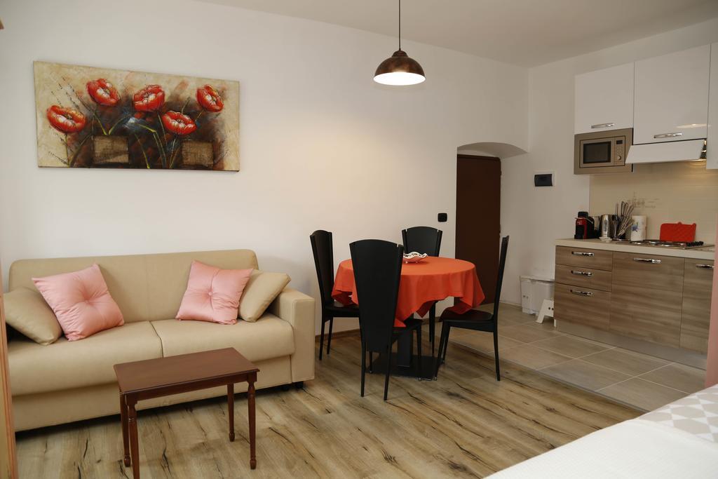 Residence Sugrac Valpicetto Luaran gambar