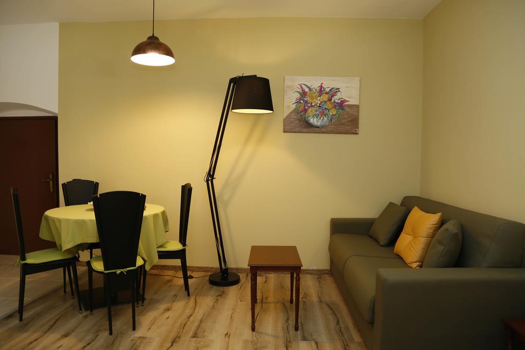 Residence Sugrac Valpicetto Luaran gambar